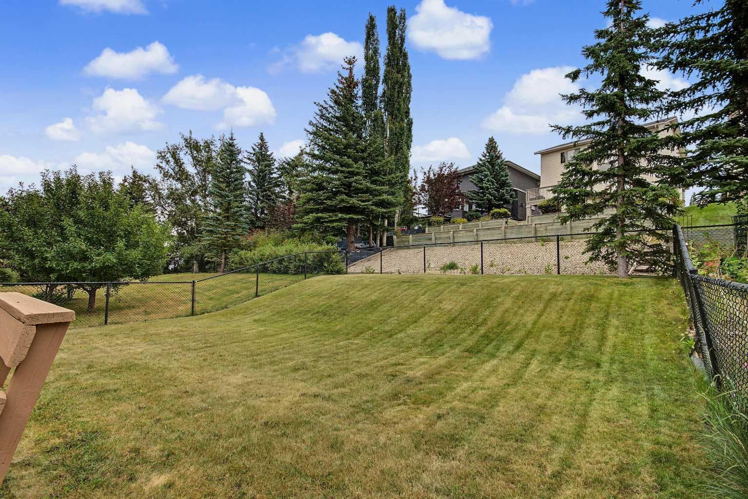 21 Edgebrook Park NW
