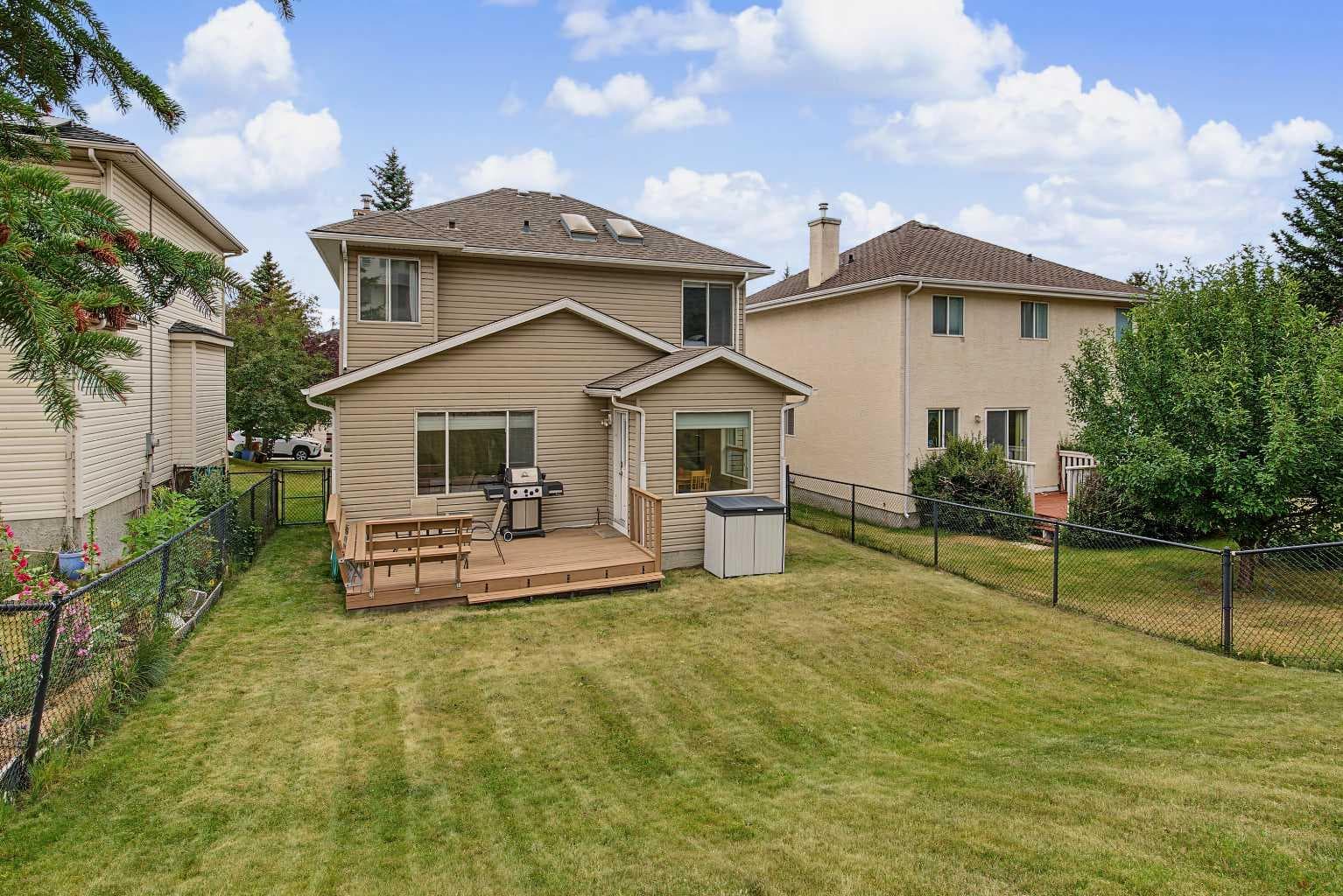 21 Edgebrook Park NW