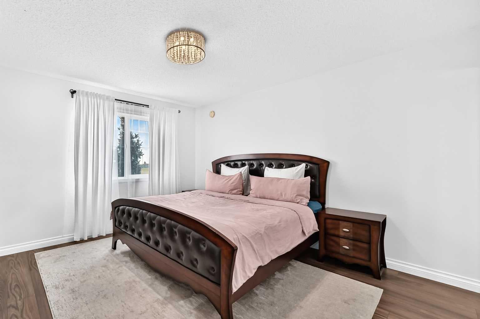 224 Viewpointe Terrace 
