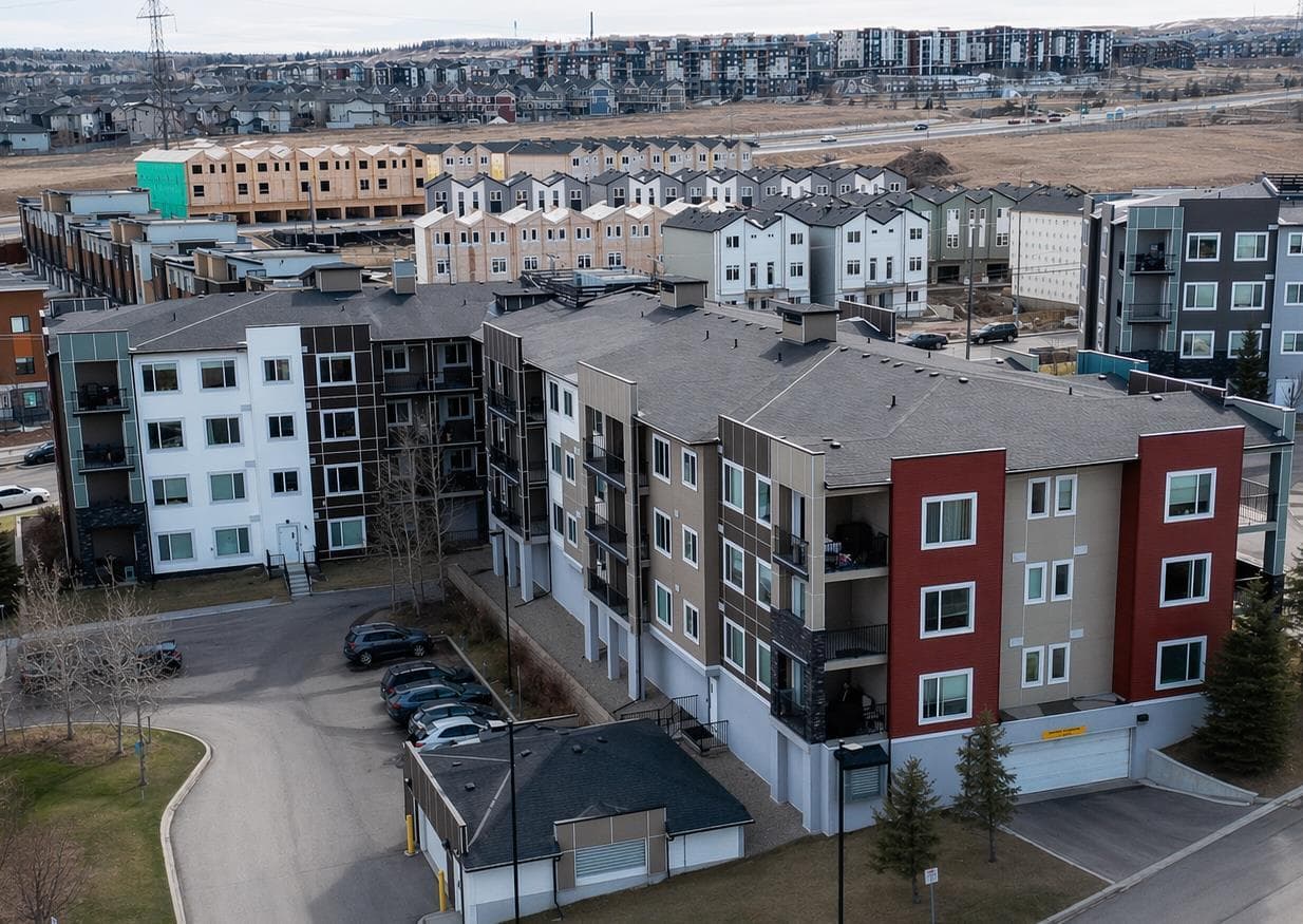 318, 8 Sage Hill Terrace NW