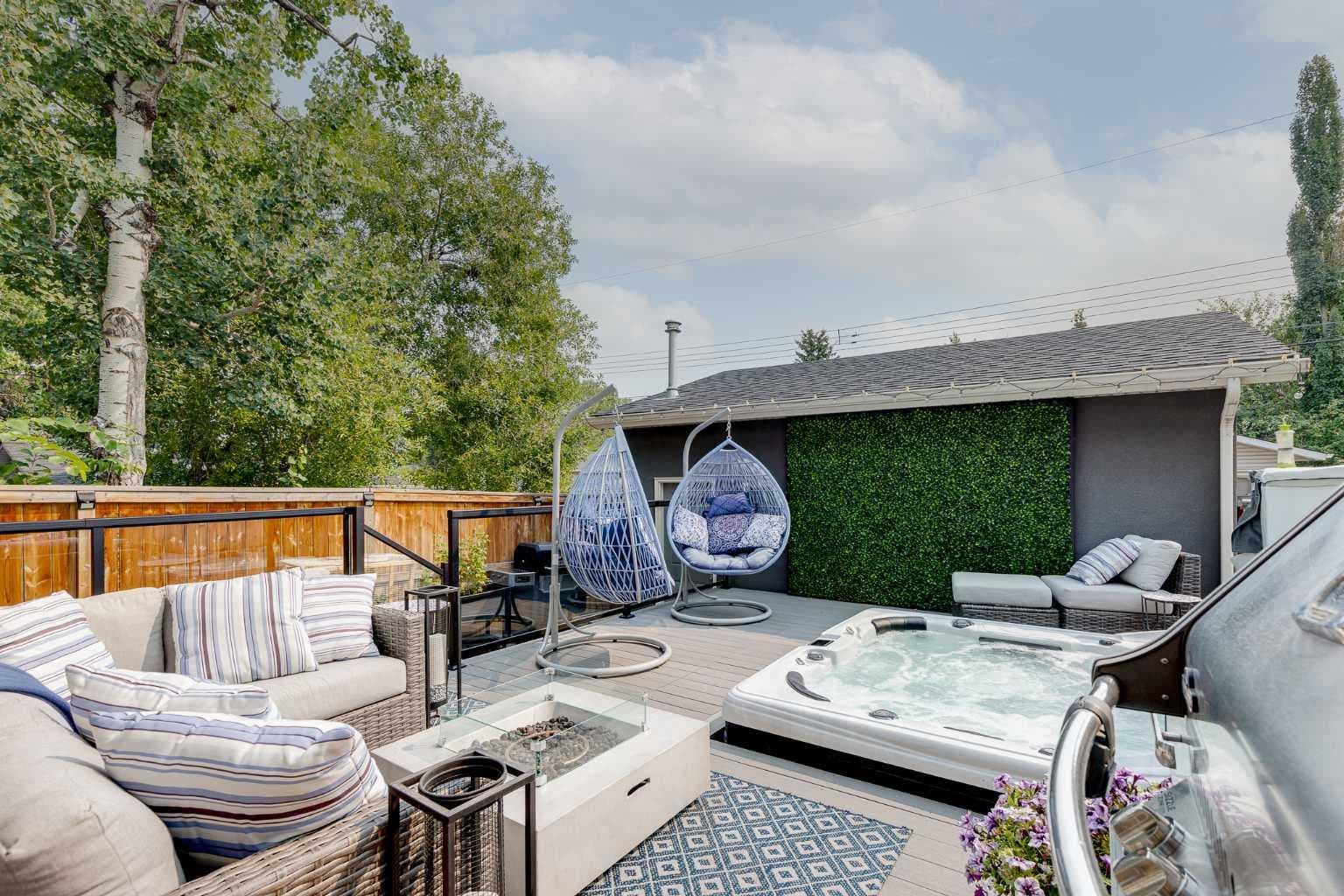 2830 42 Street SW