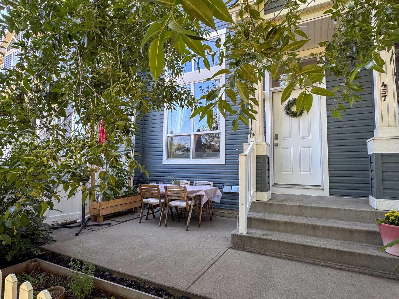457 Elgin Gardens SE