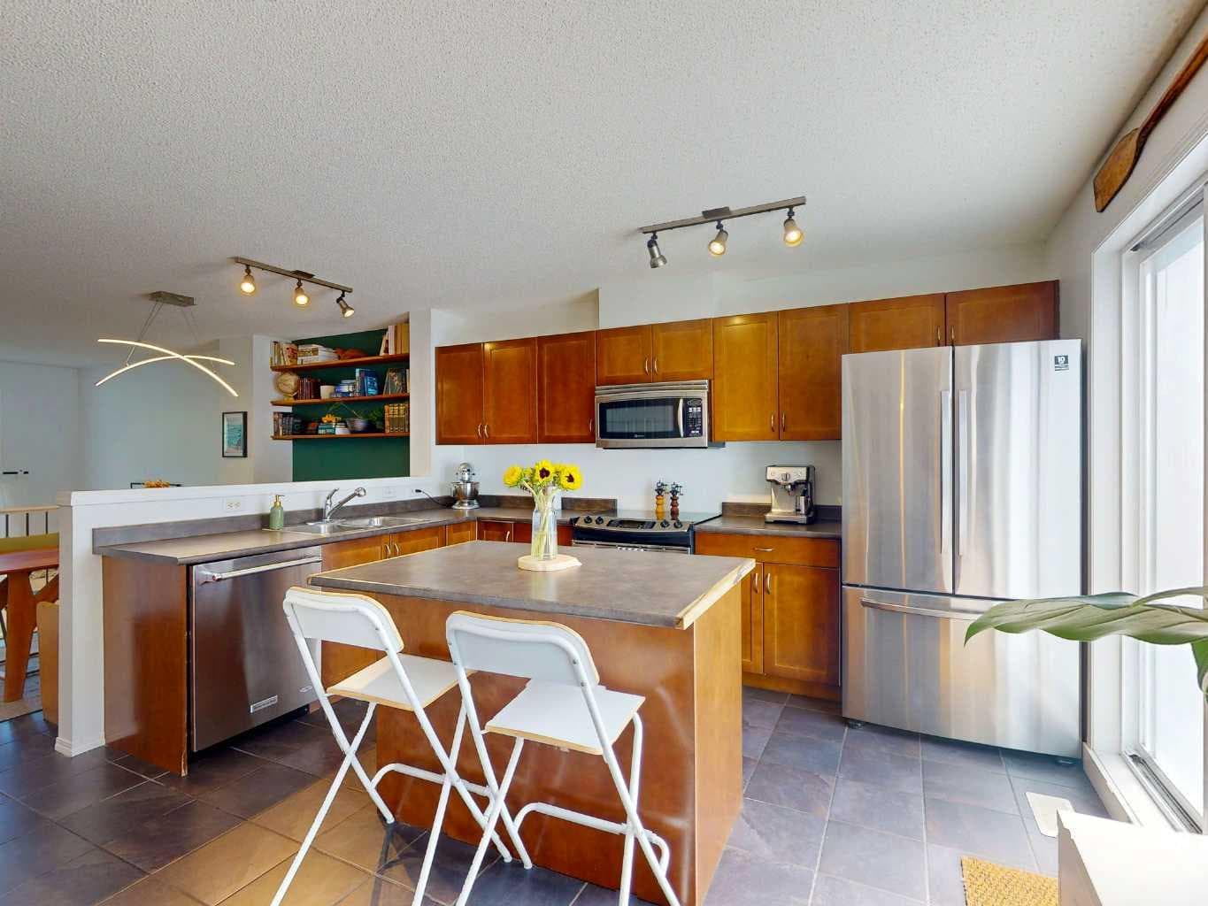 457 Elgin Gardens SE