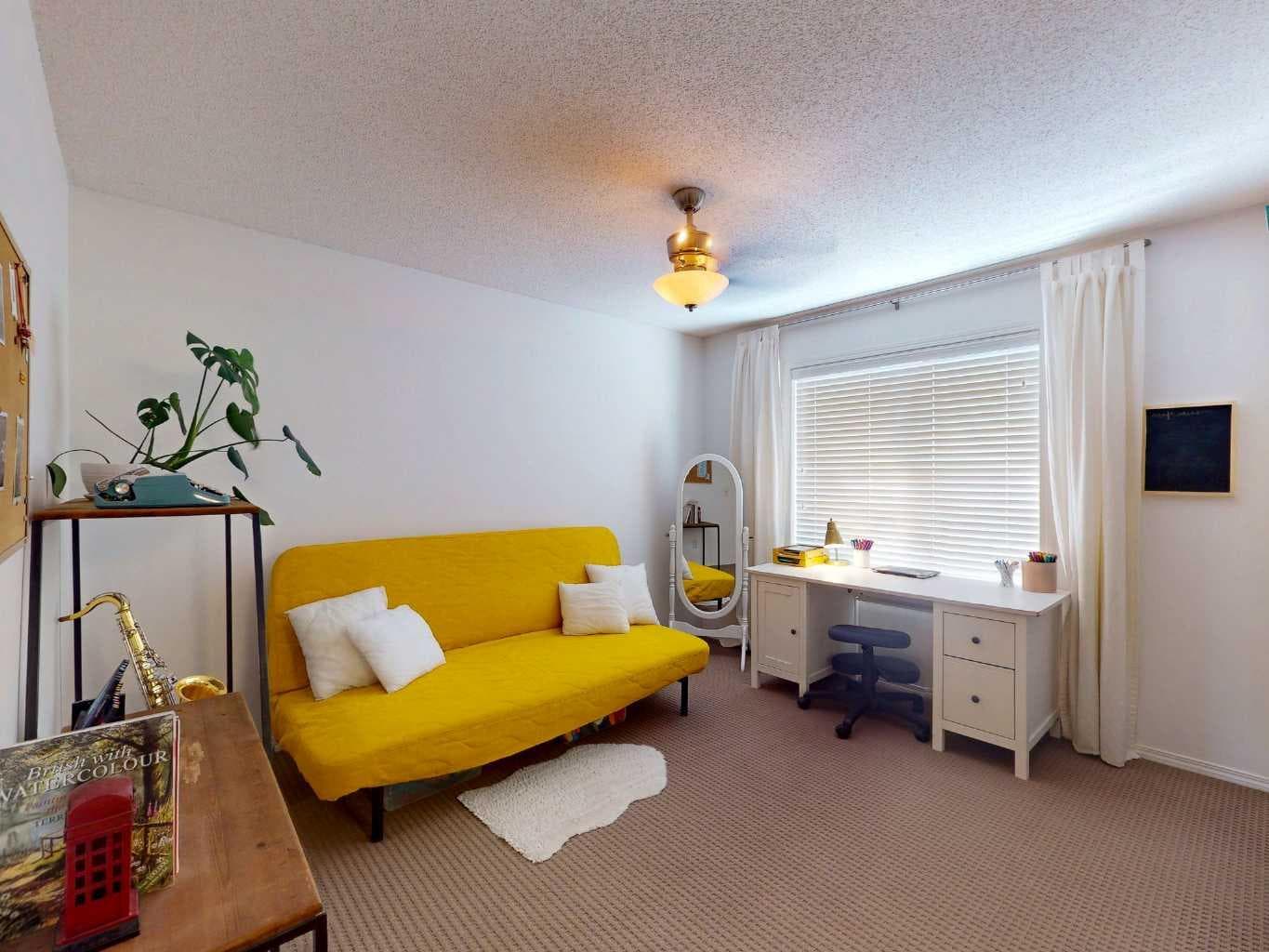 457 Elgin Gardens SE