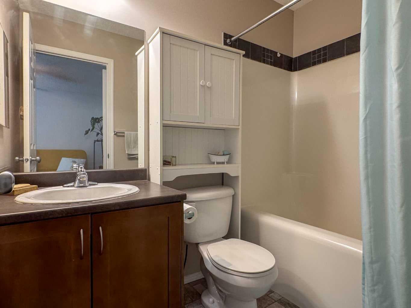 457 Elgin Gardens SE