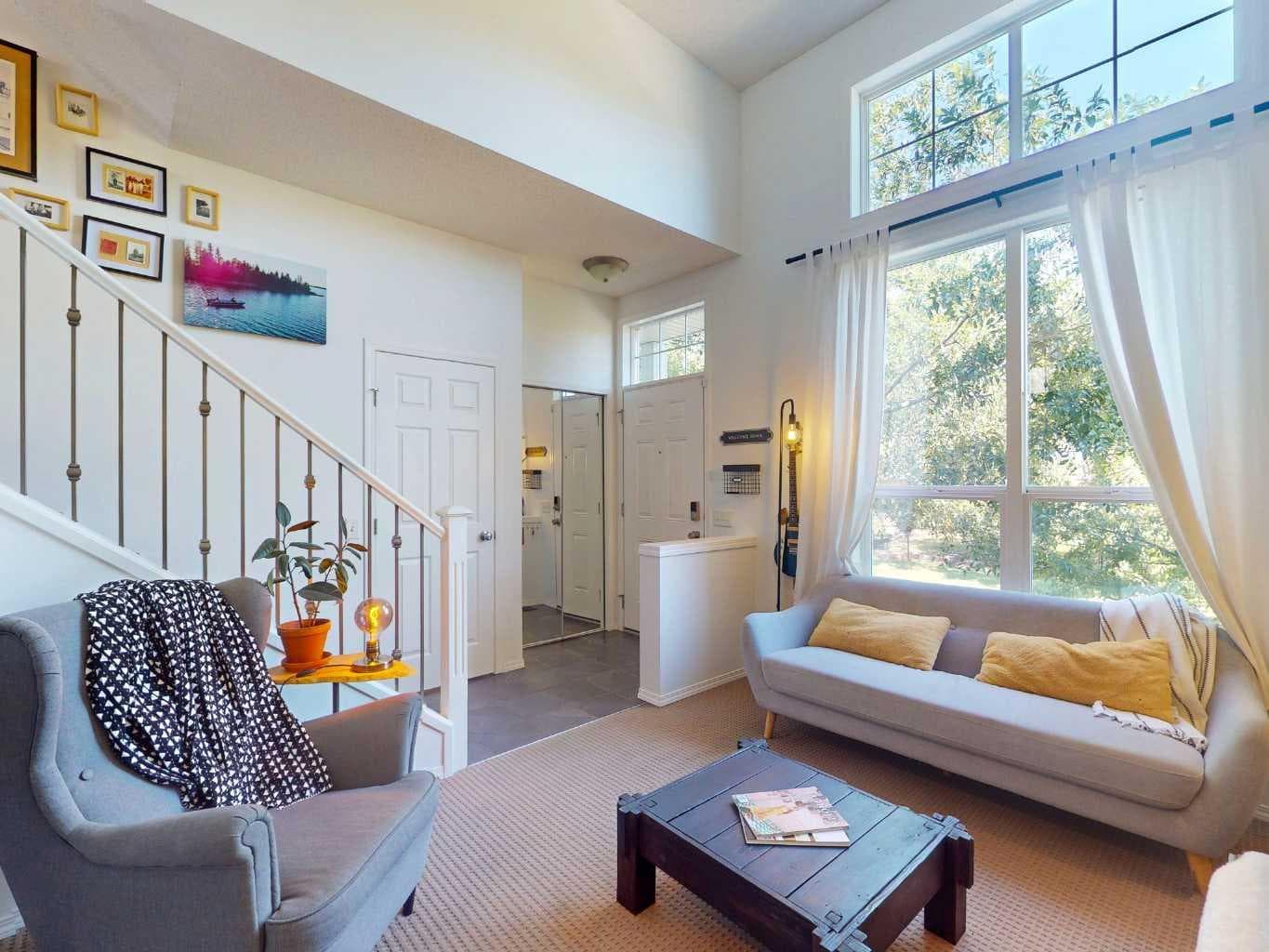 457 Elgin Gardens SE