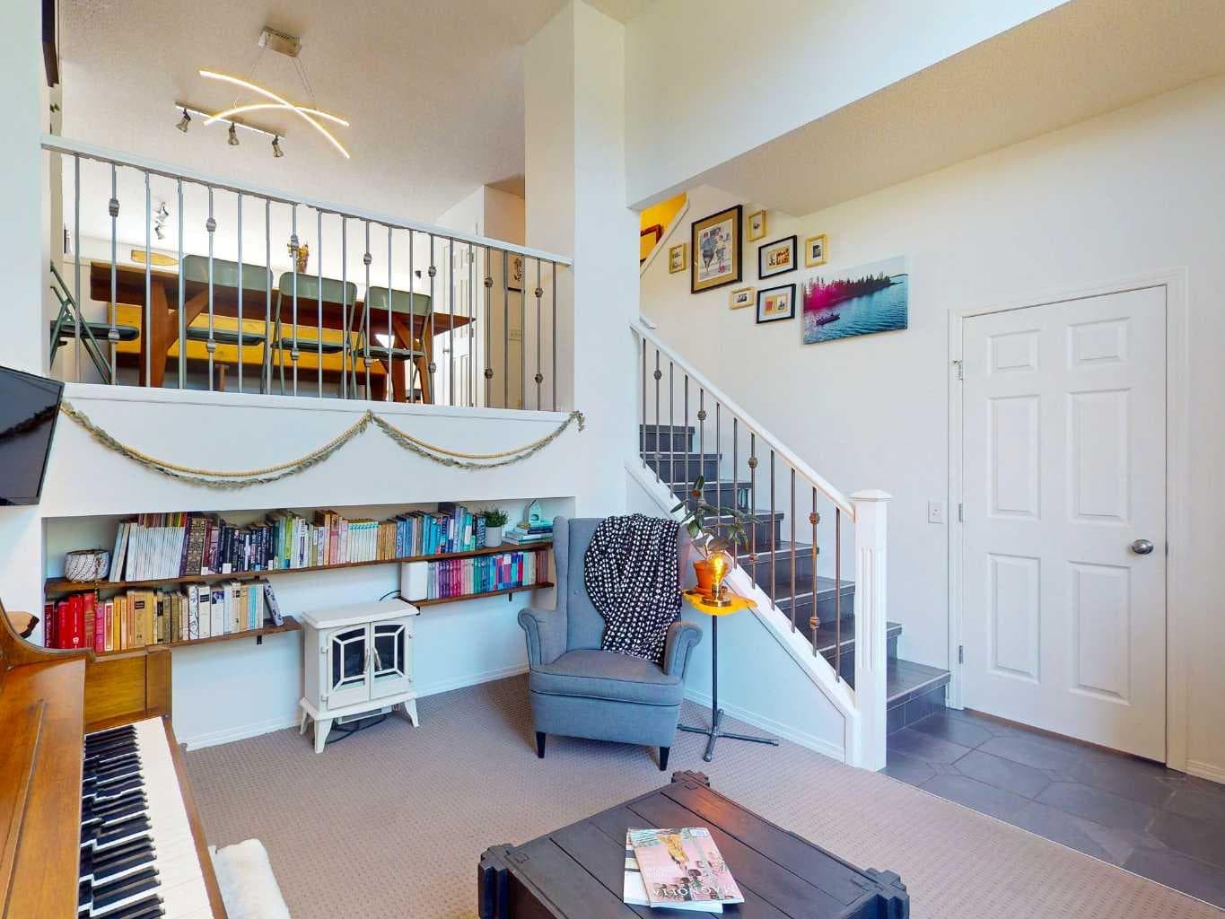 457 Elgin Gardens SE