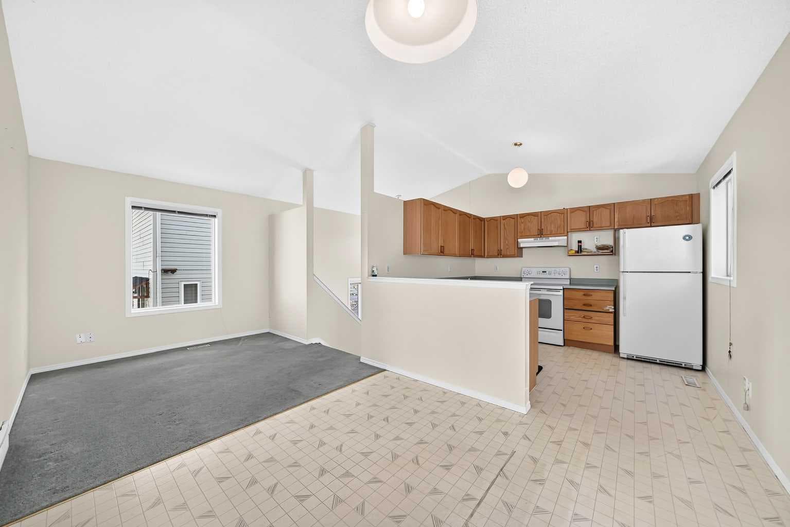 23 San Diego Manor NE
