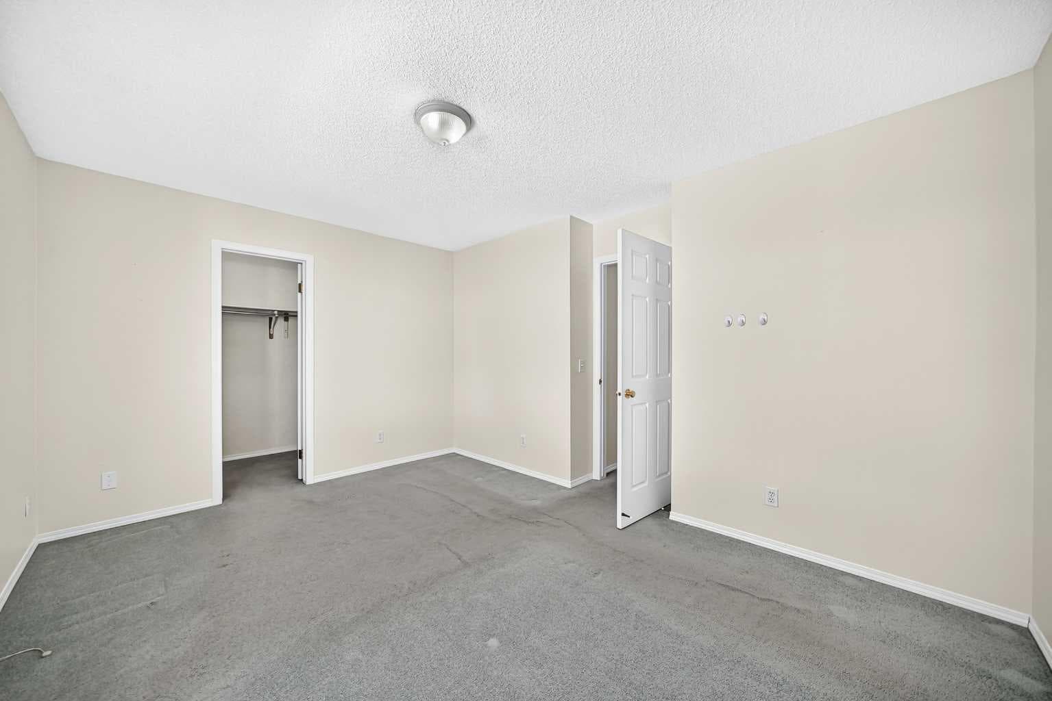 23 San Diego Manor NE