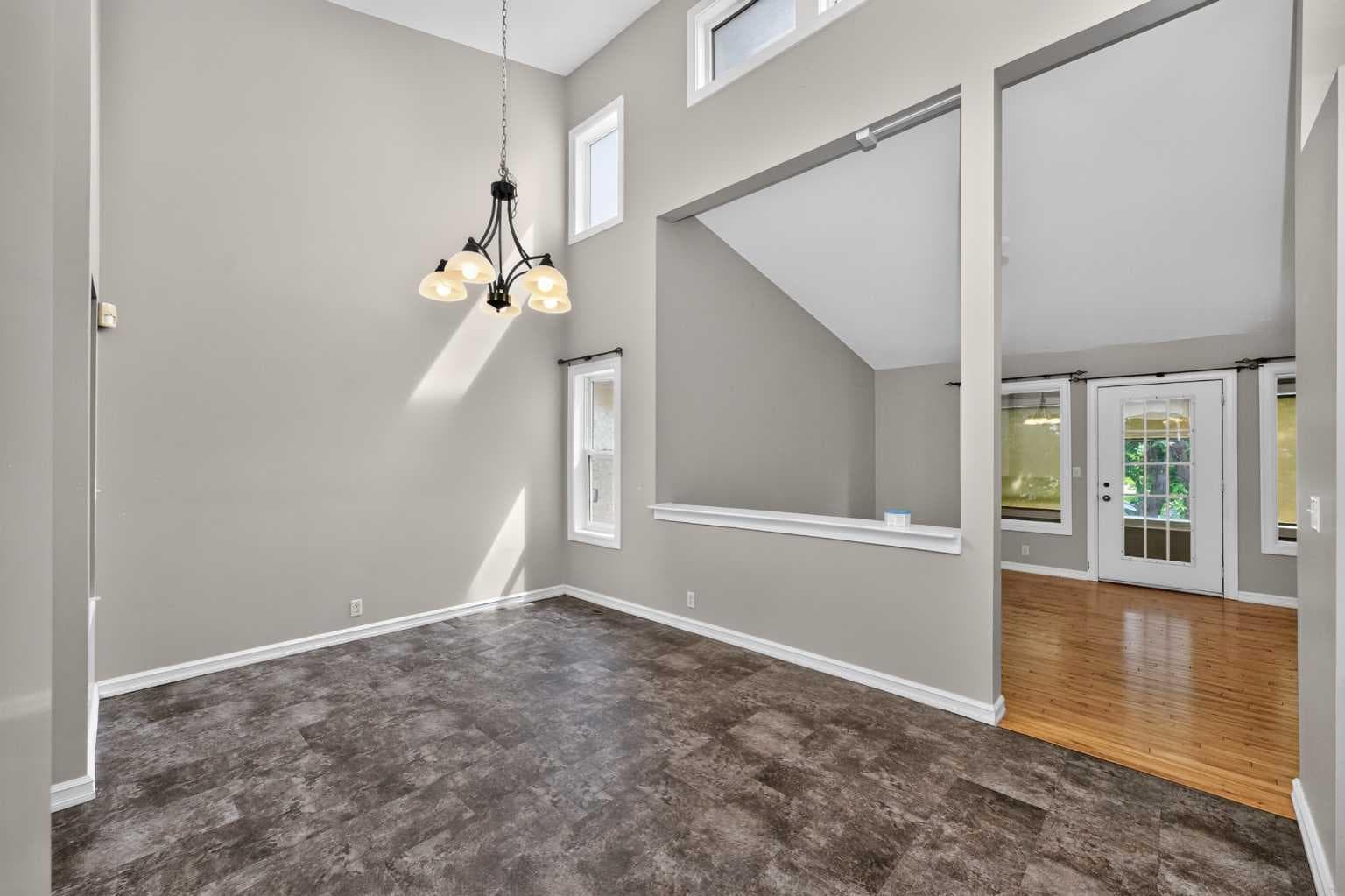 91 Emberdale Way SE