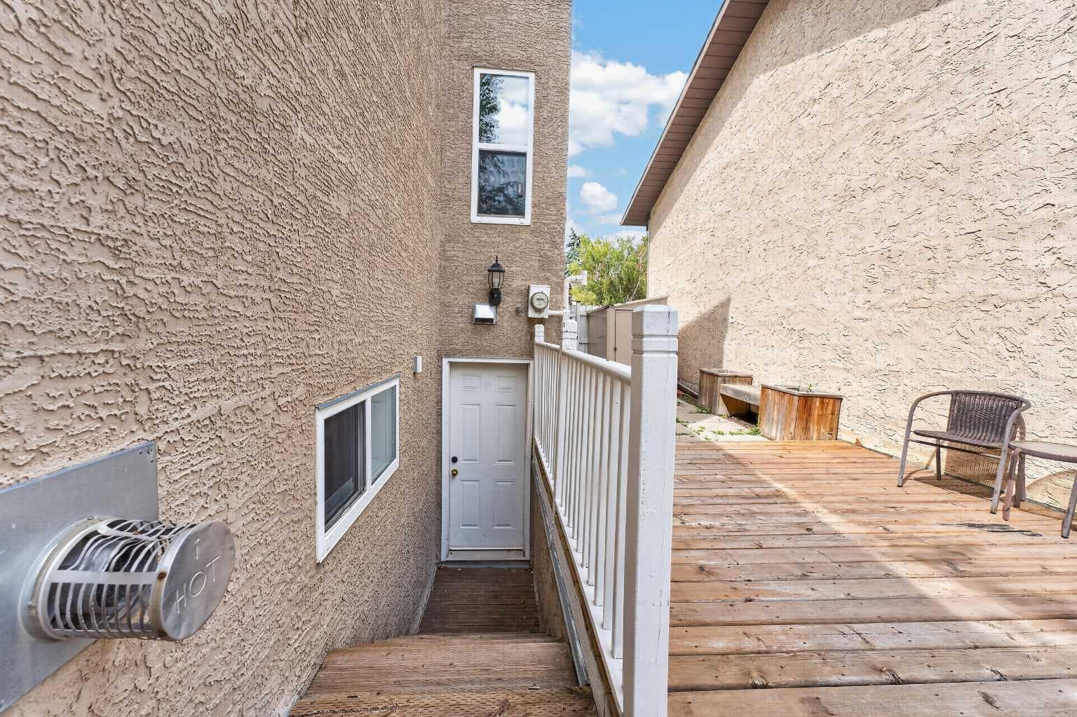 91 Emberdale Way SE
