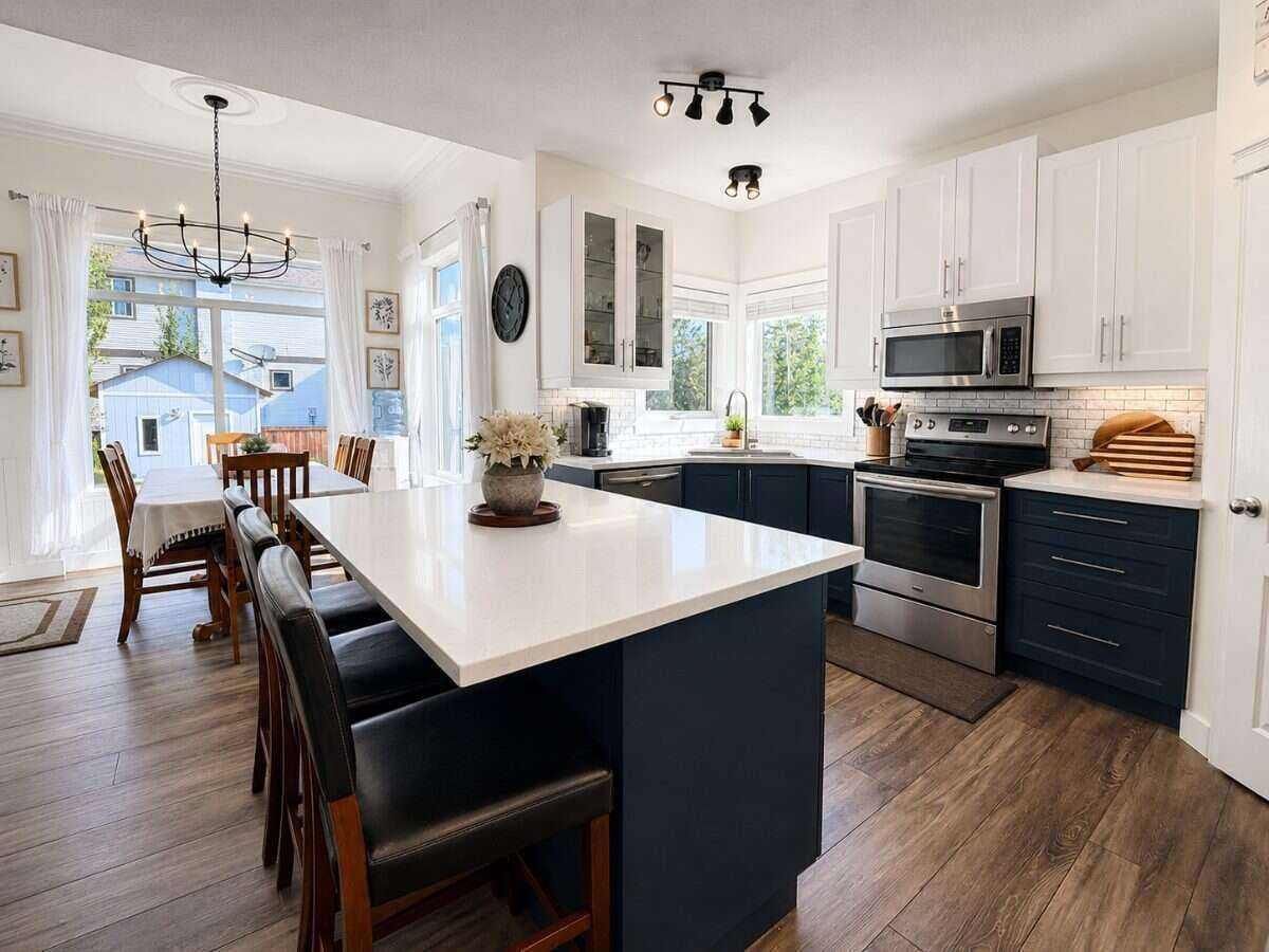 24 Brander Avenue NW