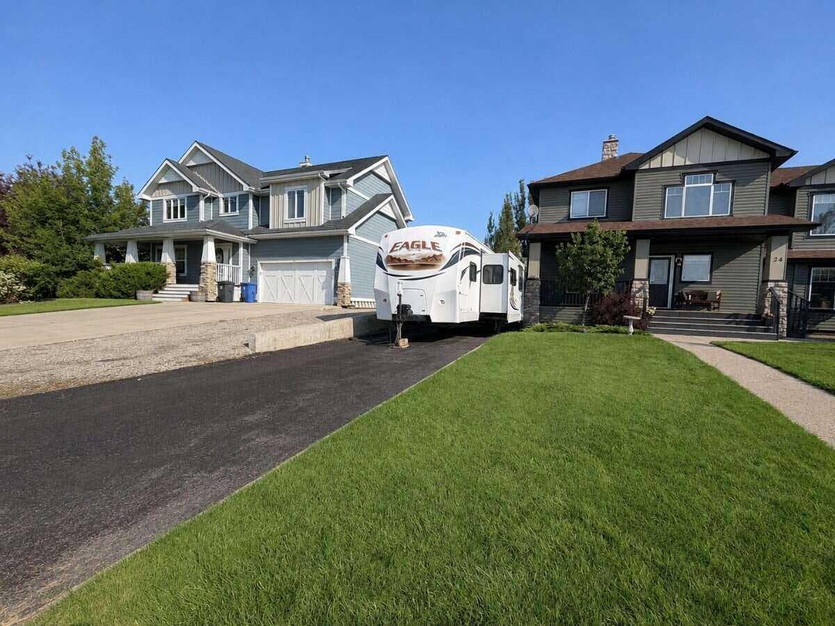 24 Brander Avenue NW