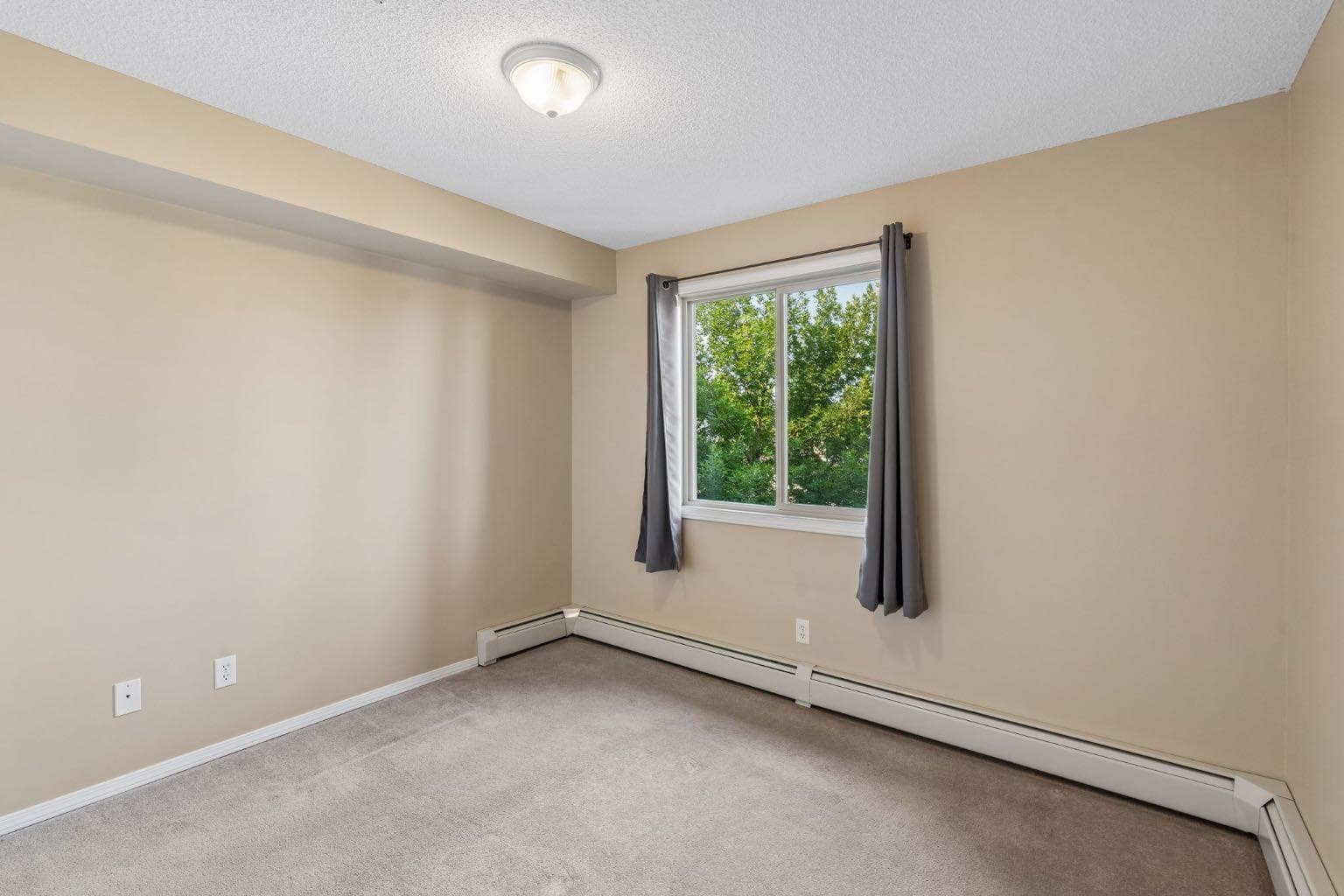 1305, 8 Bridlecrest Drive SW