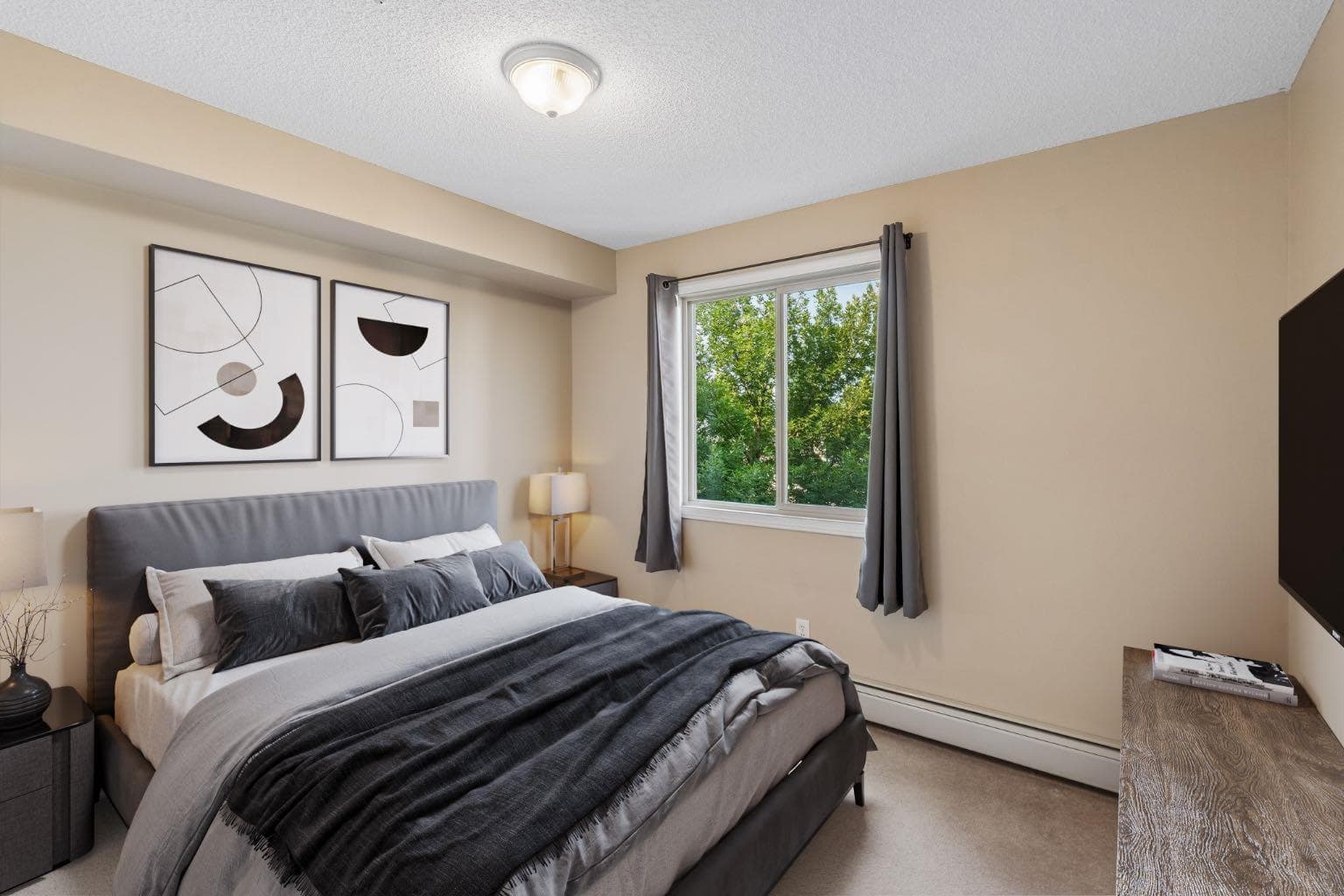 1305, 8 Bridlecrest Drive SW