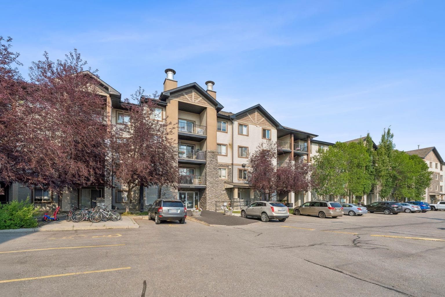 1305, 8 Bridlecrest Drive SW