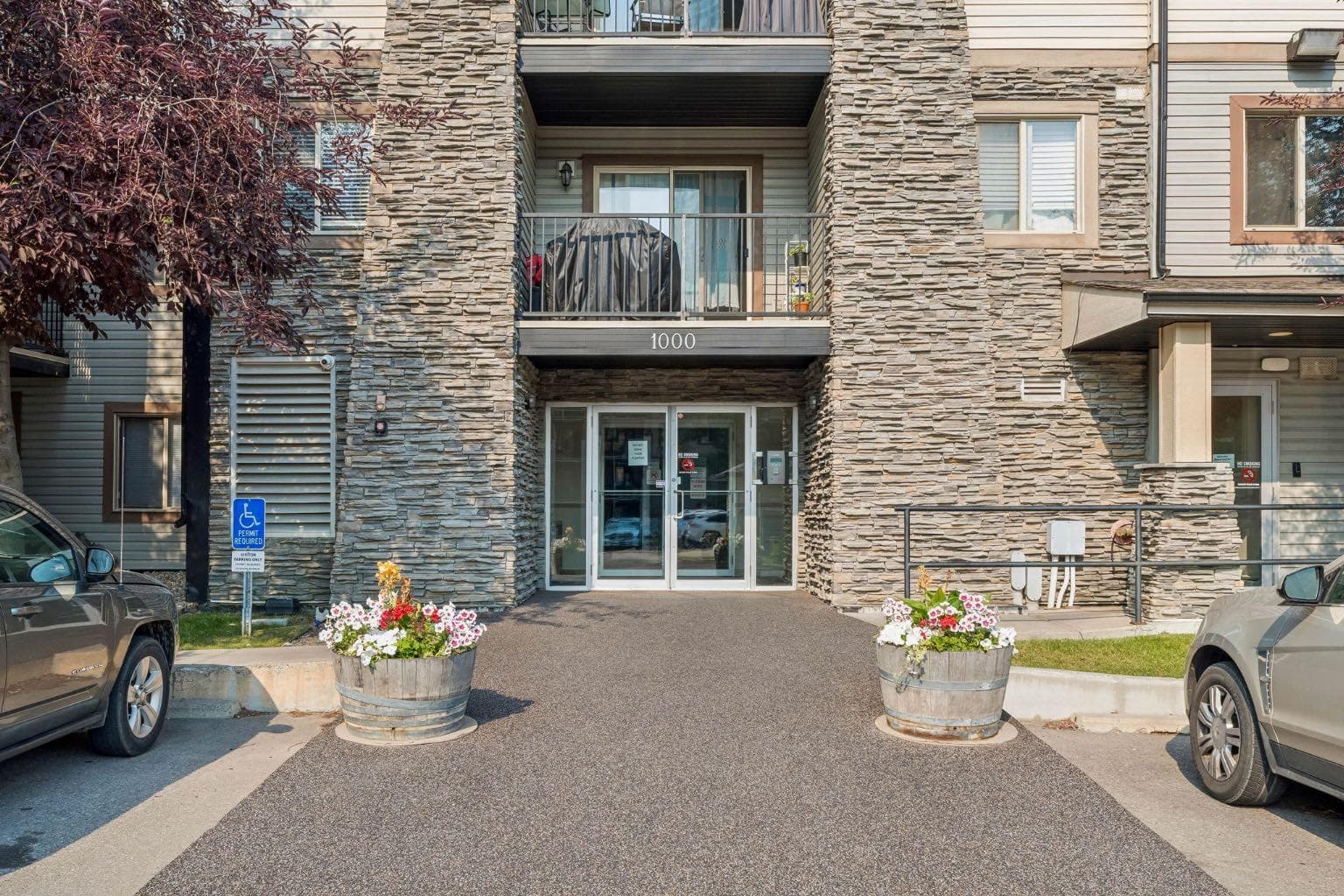 1305, 8 Bridlecrest Drive SW