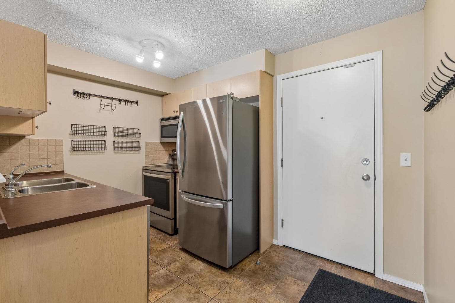 1305, 8 Bridlecrest Drive SW