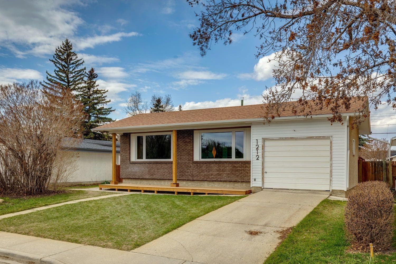 1212 Lake Sylvan Drive SE