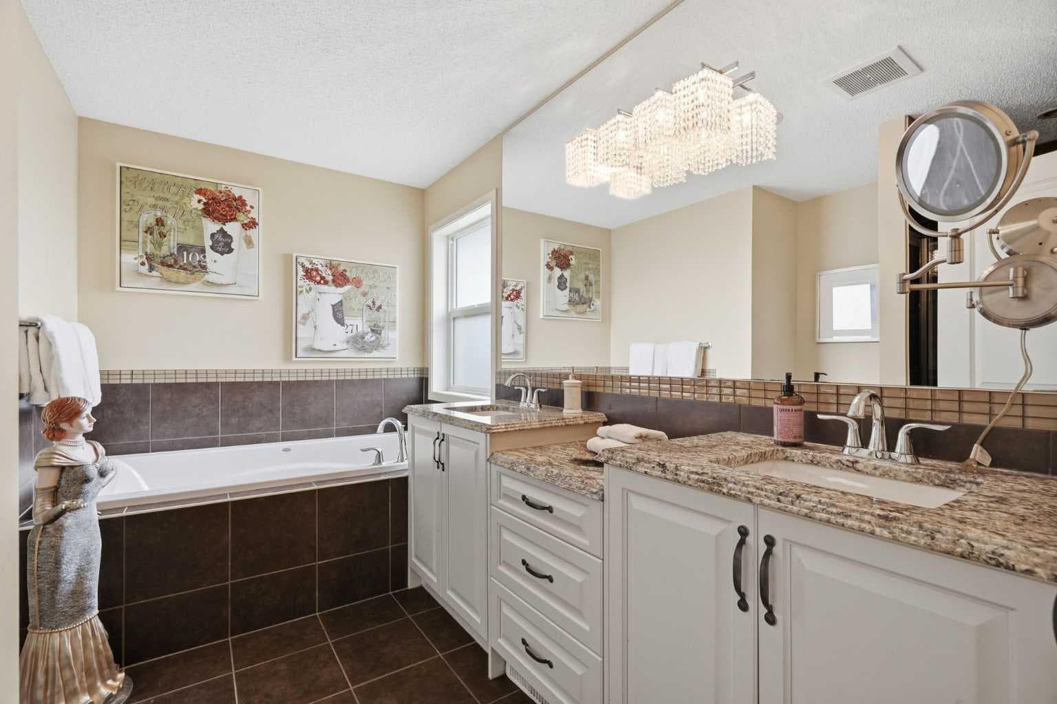 160 Brightoncrest Manor SE