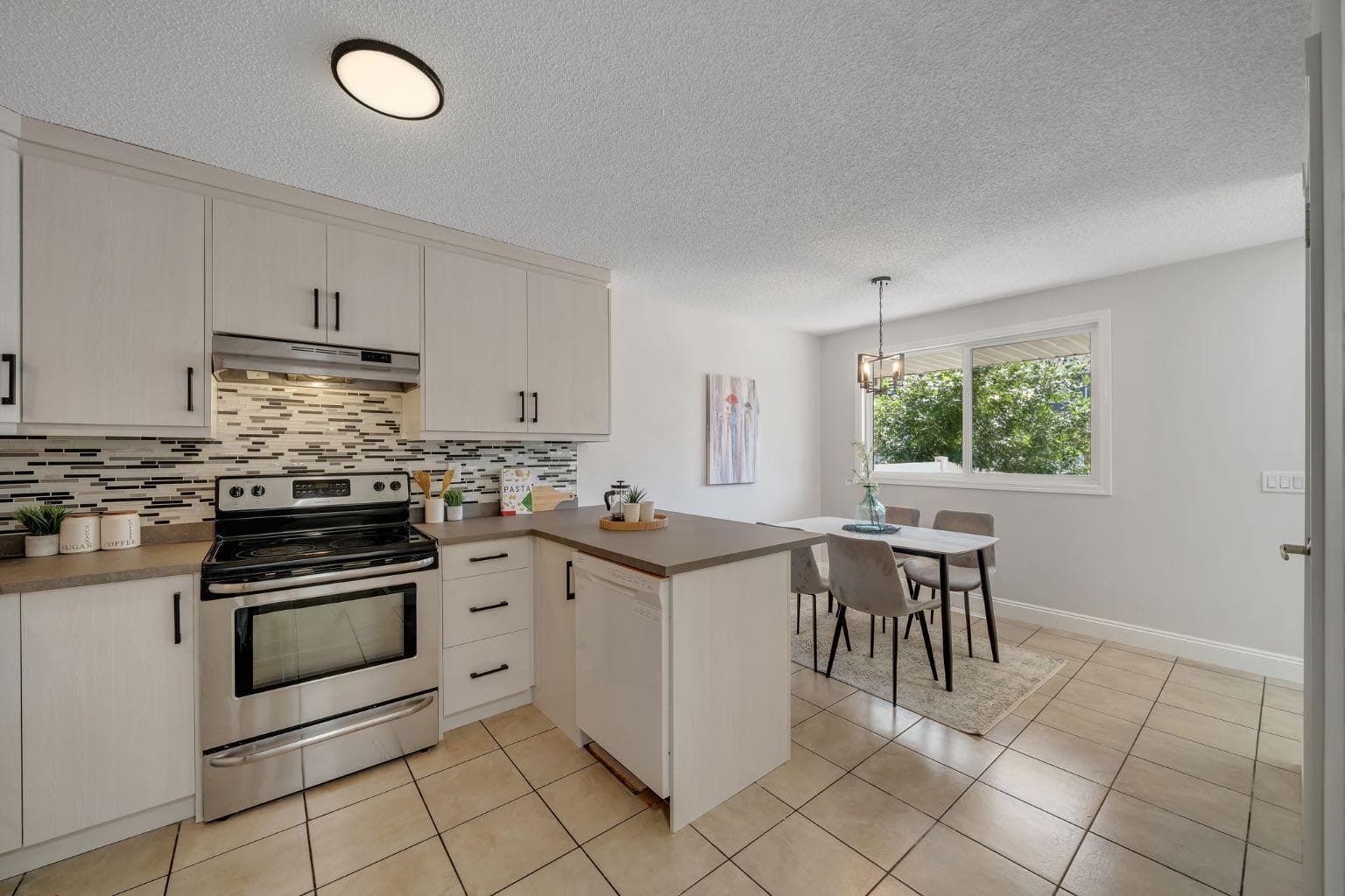 13, 4769 Hubalta Road SE