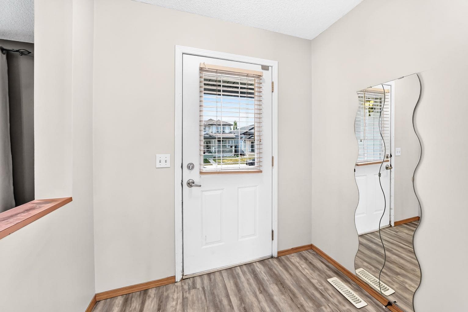 15 Coventry Link NE
