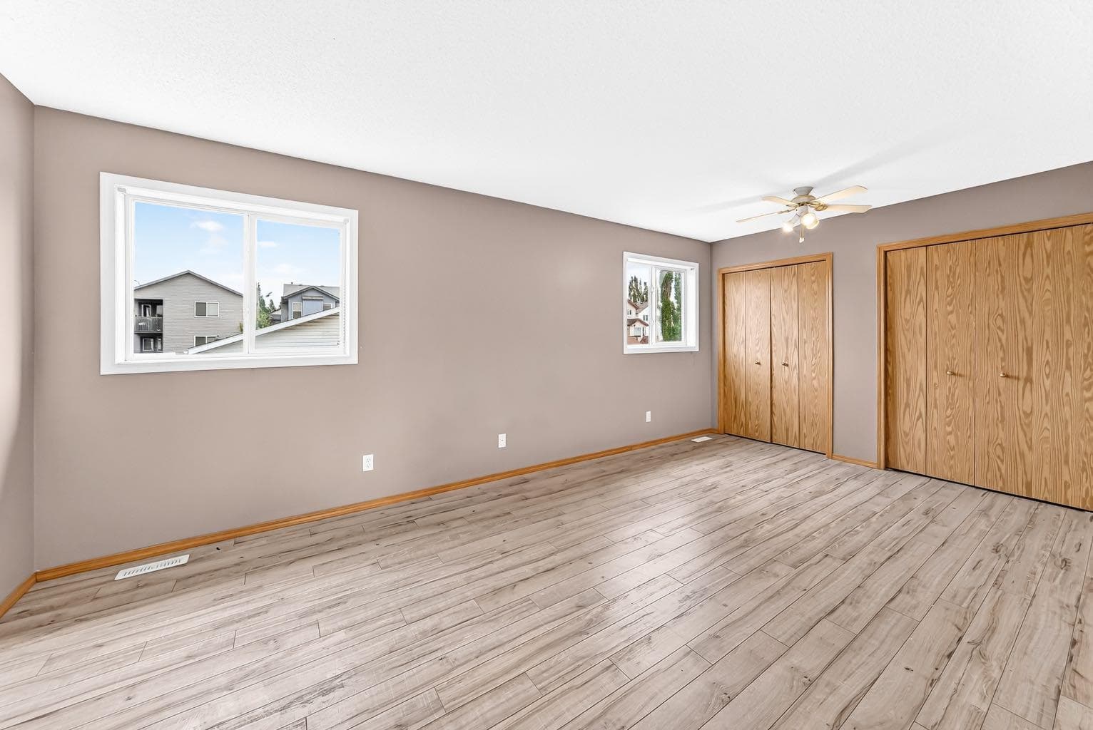 15 Coventry Link NE