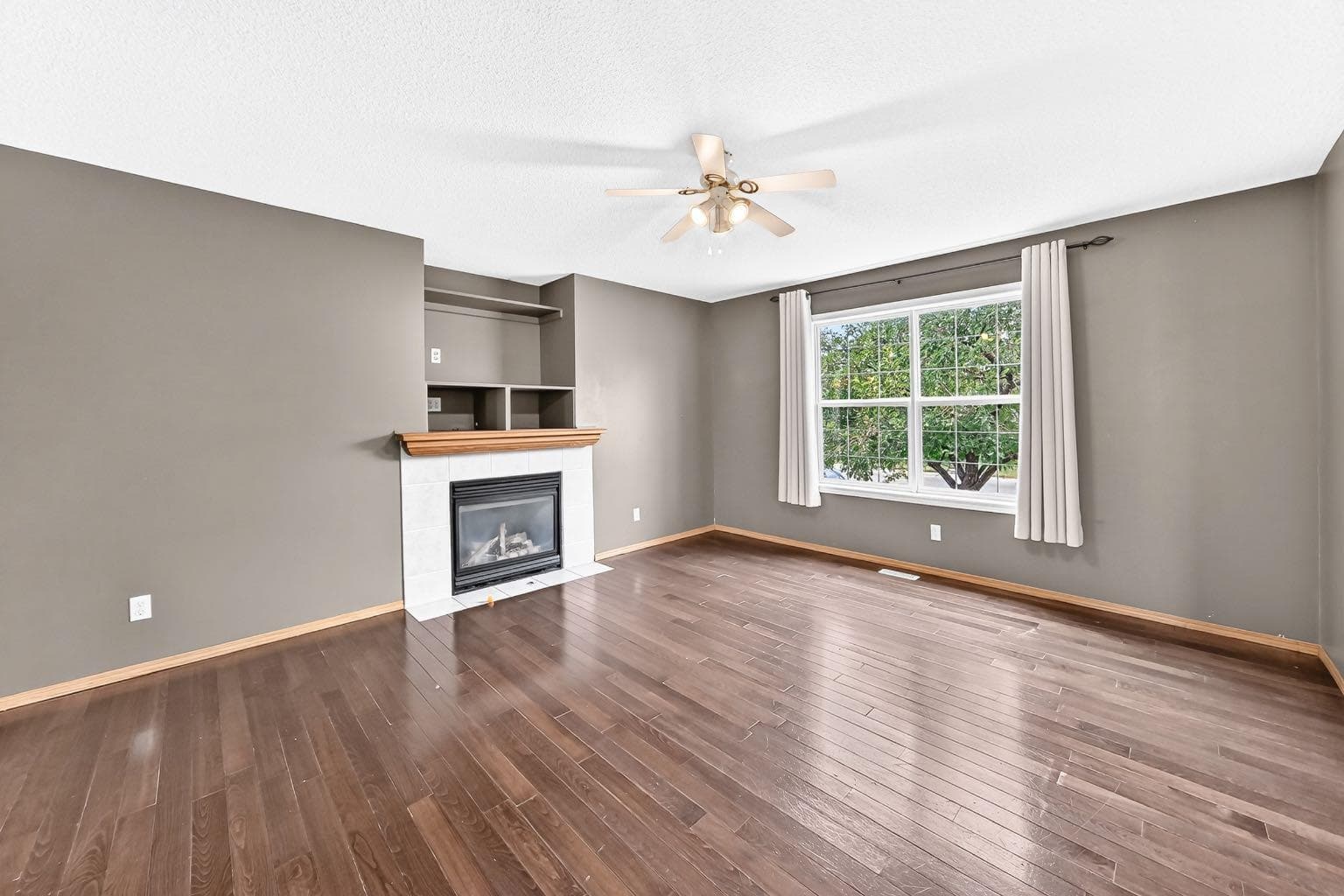 15 Coventry Link NE