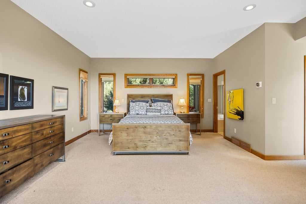 19 Westbluff Place 