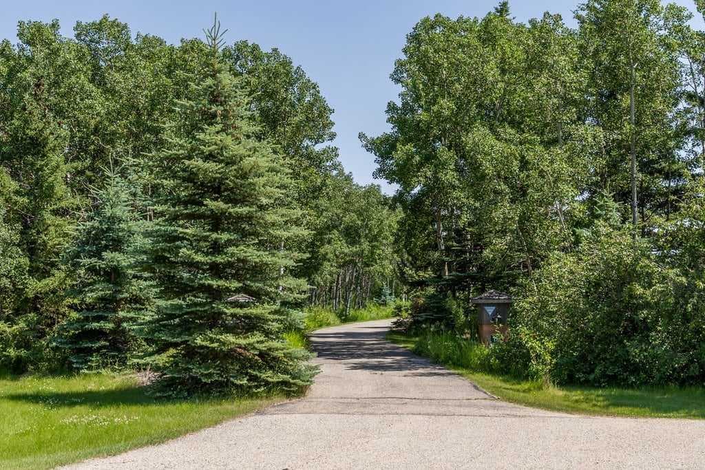 19 Westbluff Place 