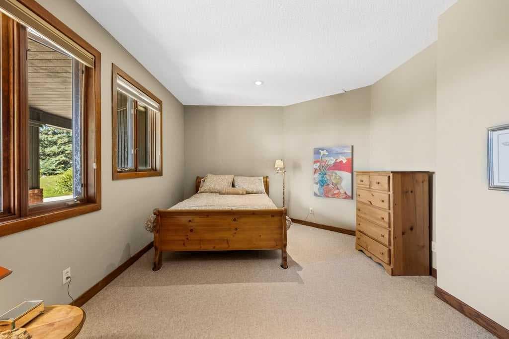 19 Westbluff Place 