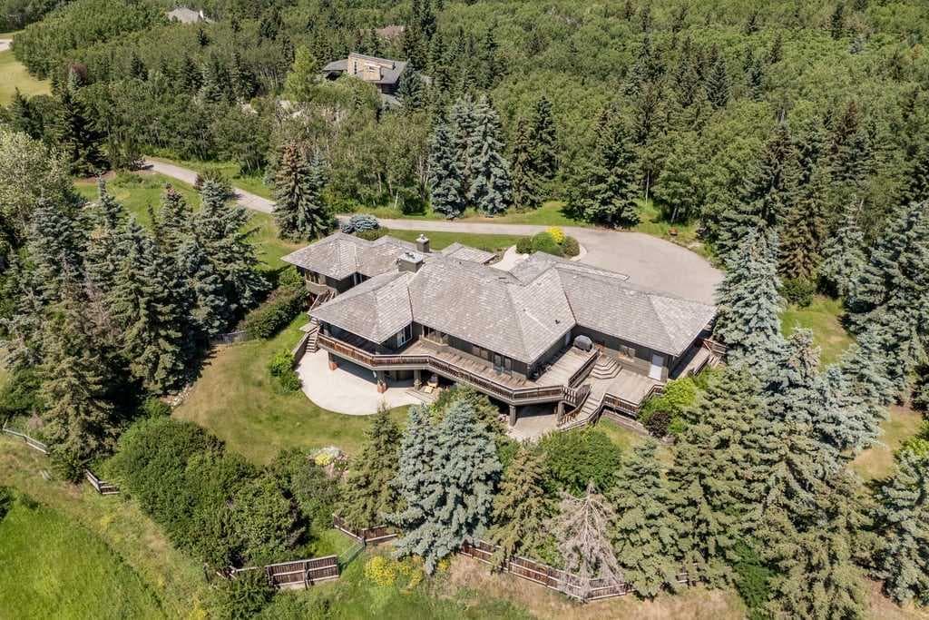 19 Westbluff Place 