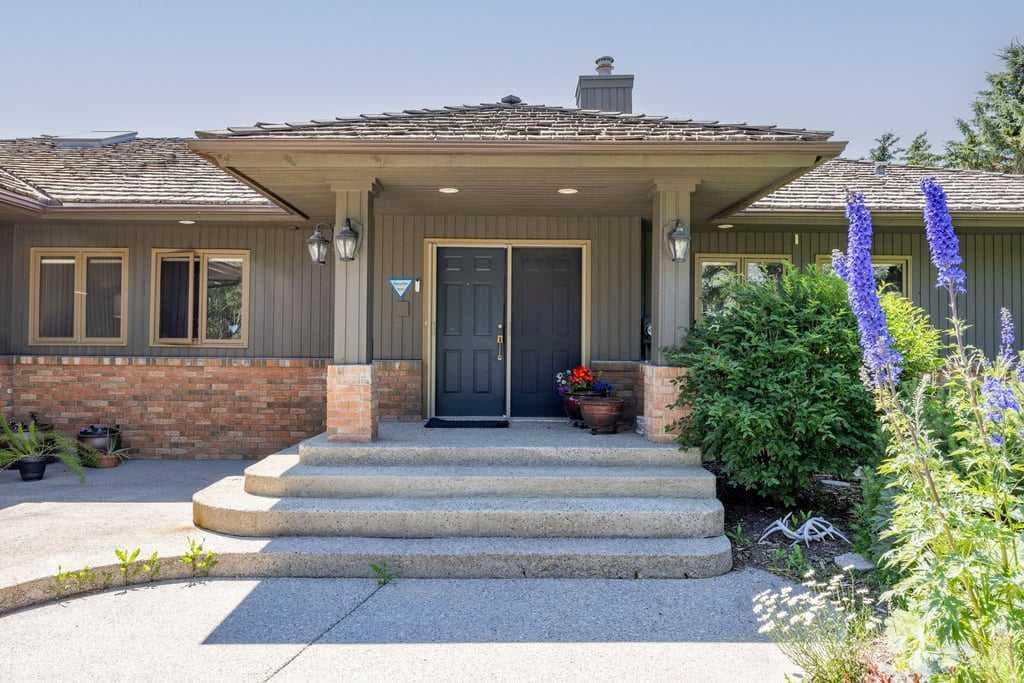 19 Westbluff Place 