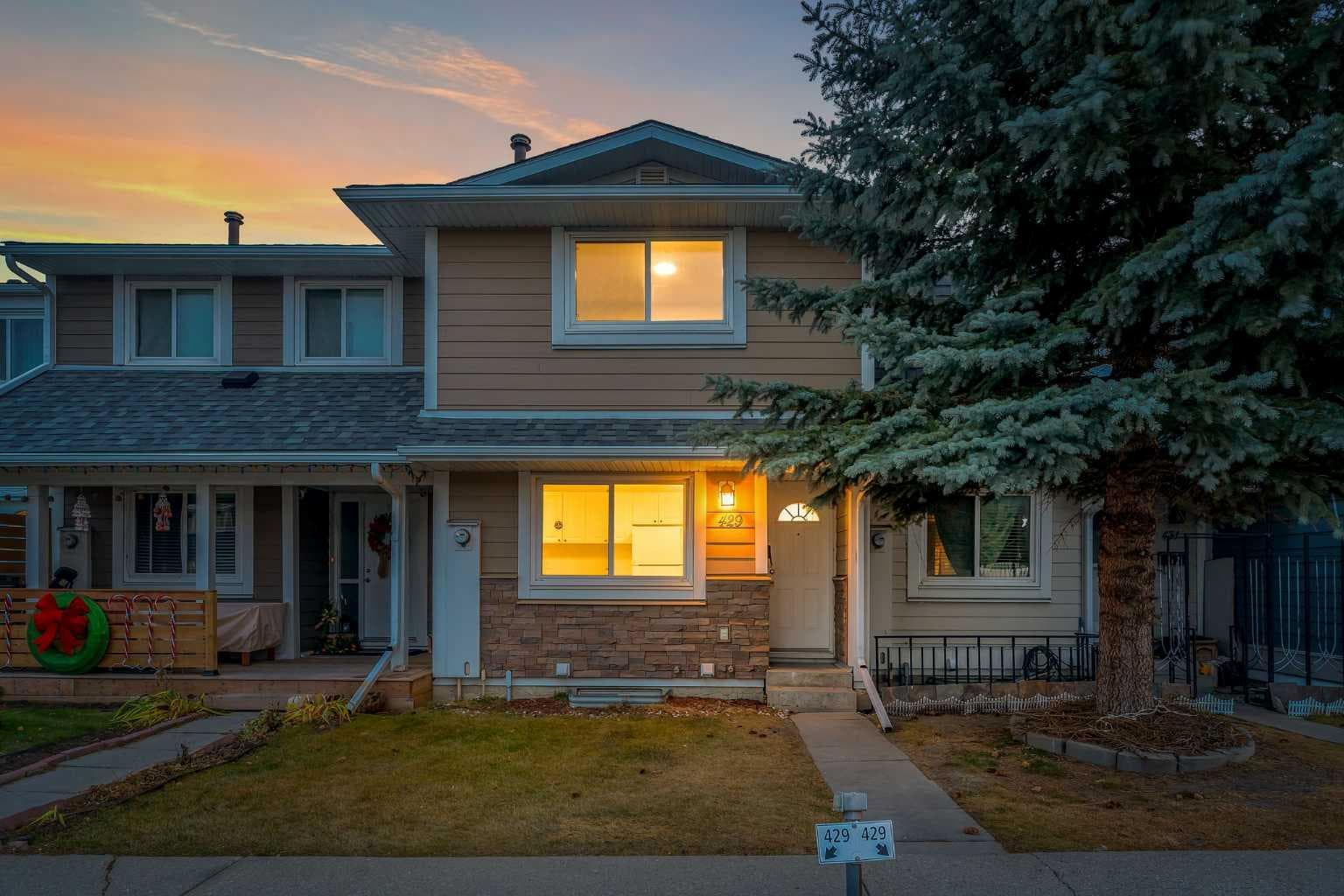 429 Georgian Villas NE