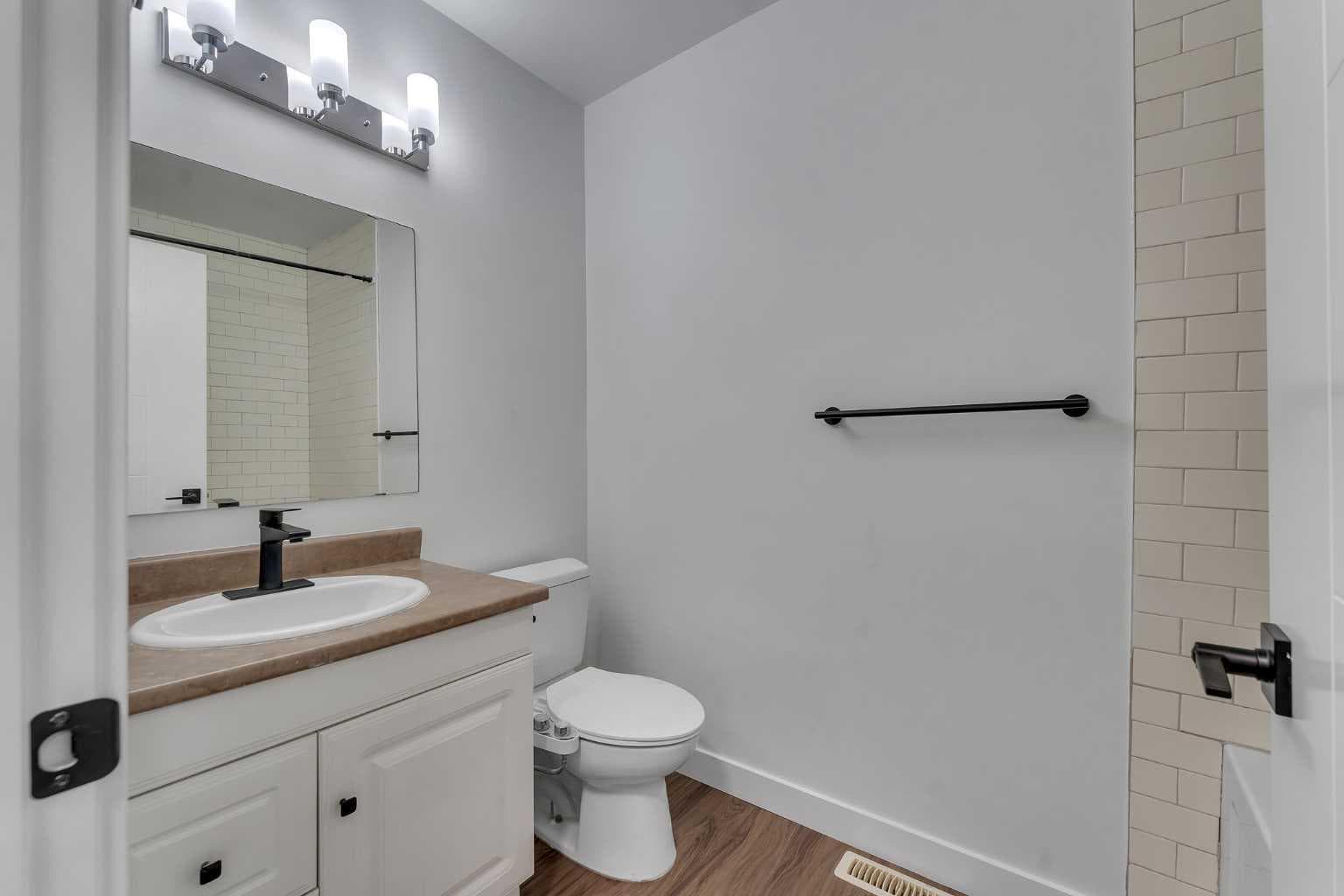 429 Georgian Villas NE