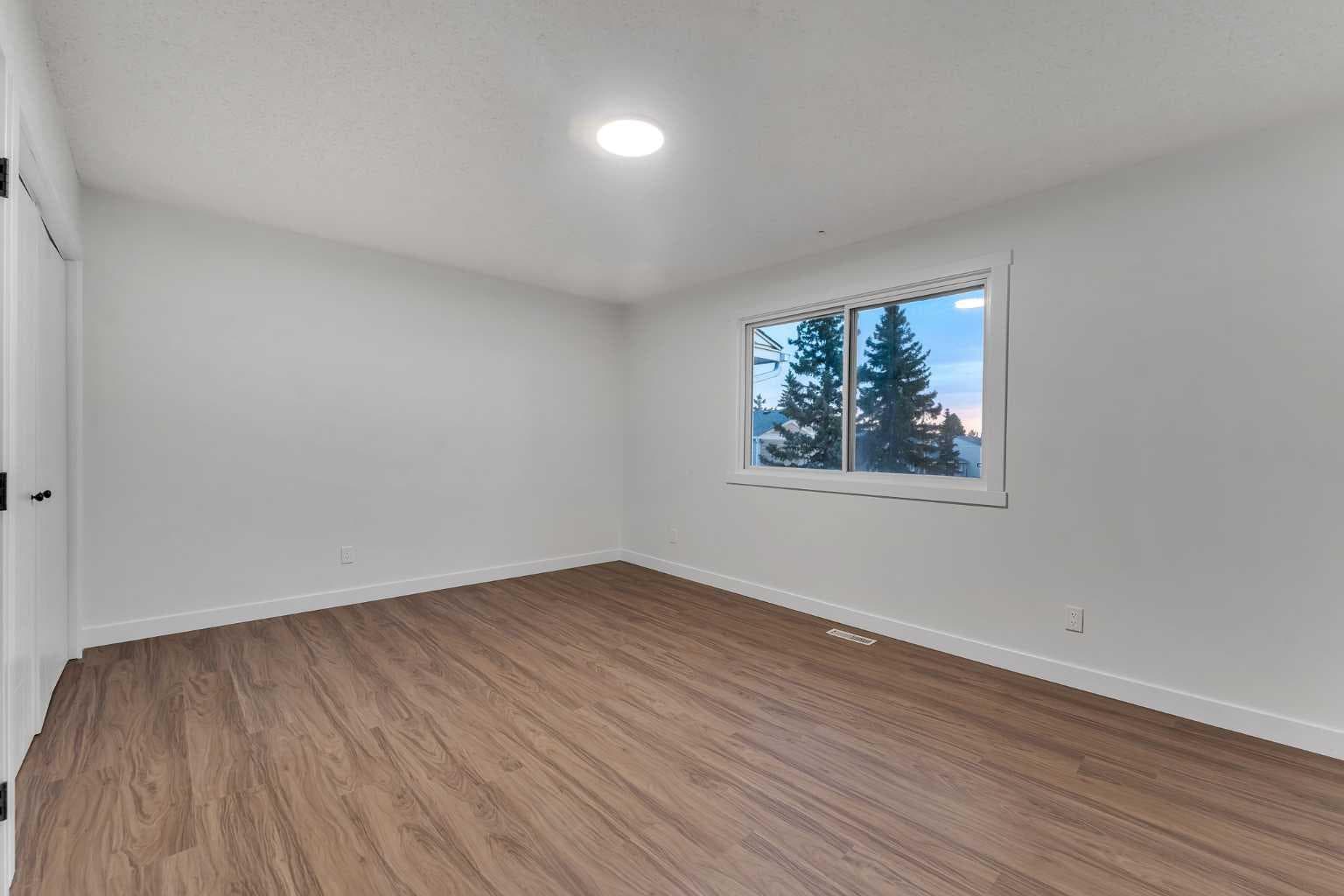 429 Georgian Villas NE