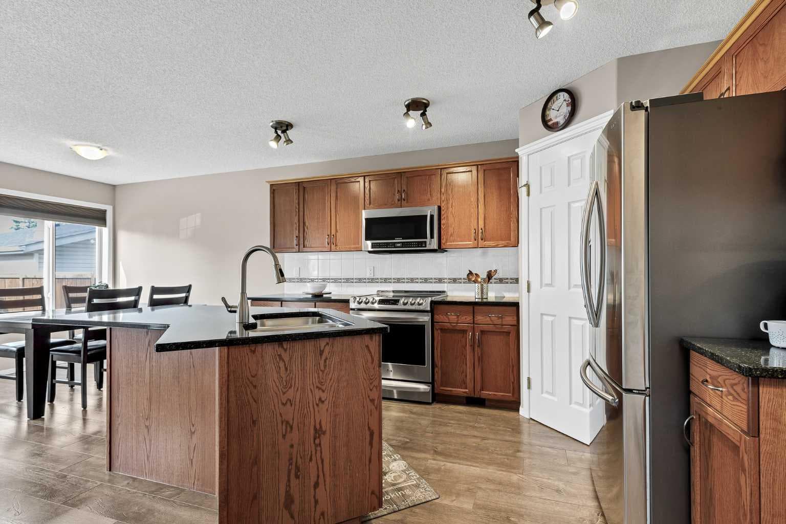 152 Covewood Green NE