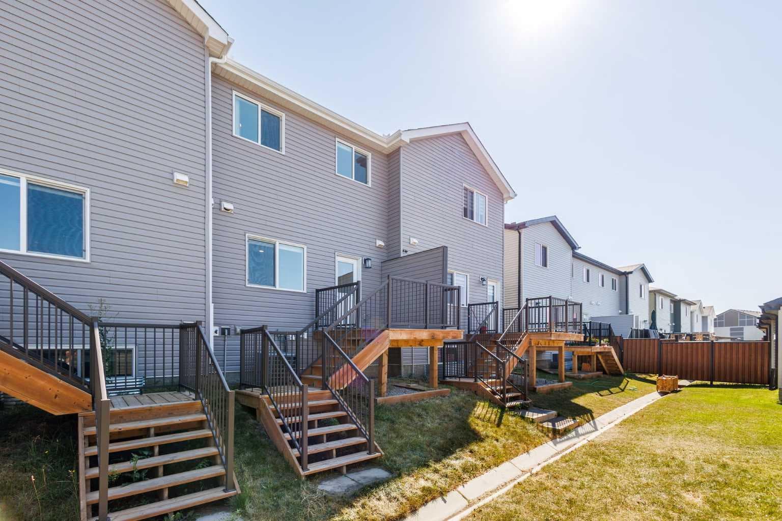 251 Lucas Boulevard NW