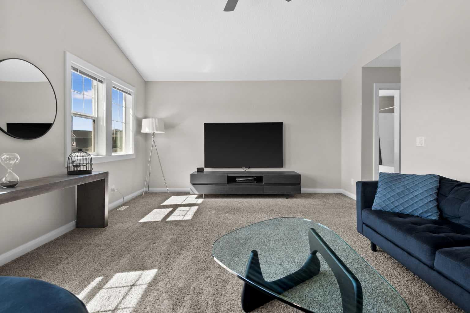 100 Kinniburgh Gardens 