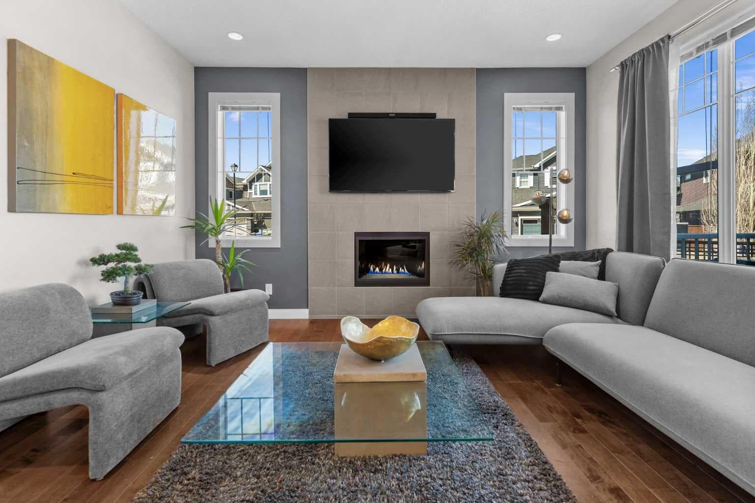 100 Kinniburgh Gardens 