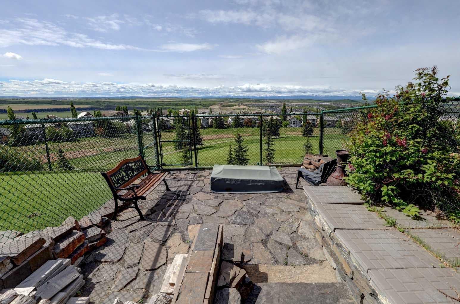 321 Gleneagles View 