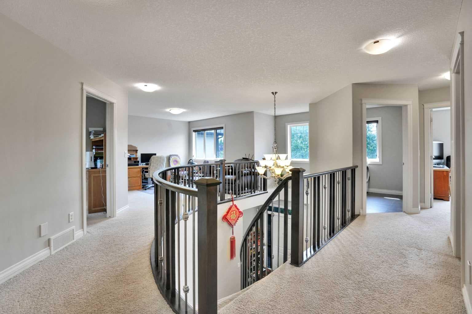 126 Panatella Crescent NW