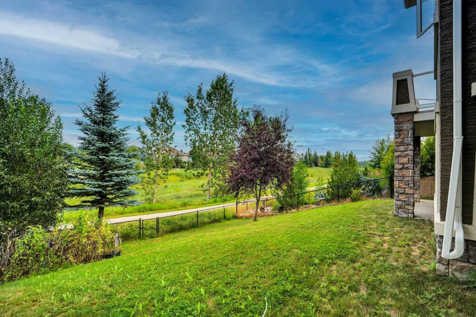 126 Panatella Crescent NW