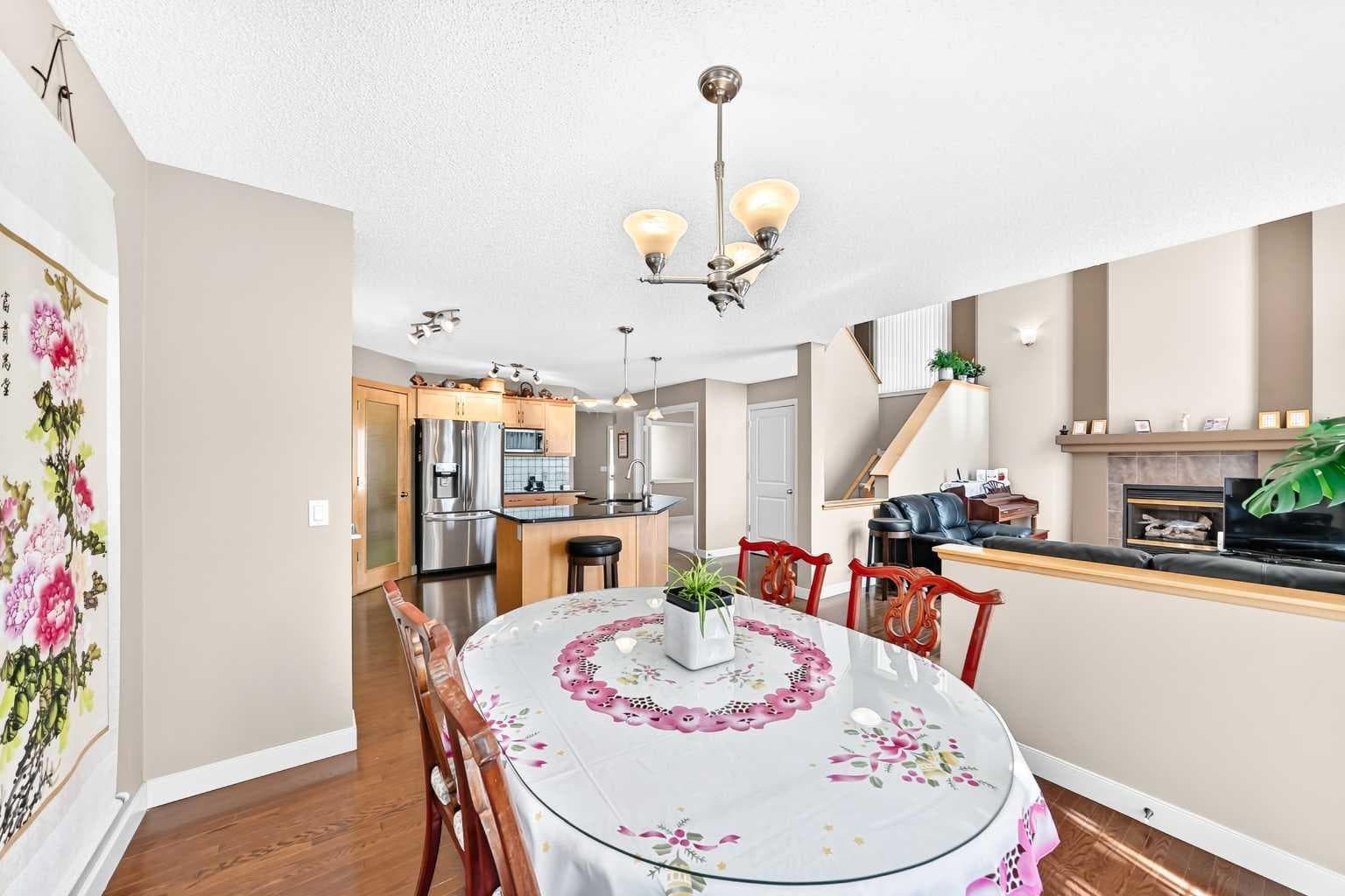 505 Kincora Bay NW