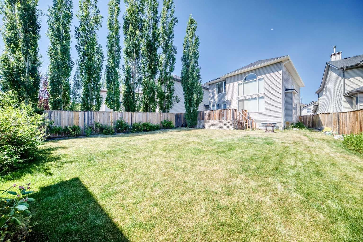 505 Kincora Bay NW