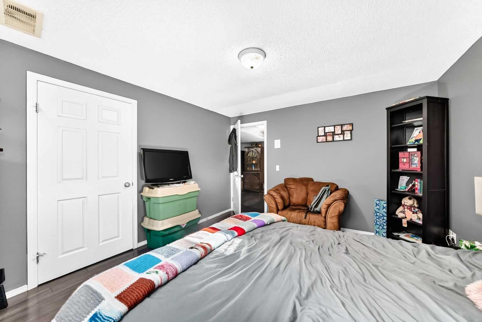 150 Springmere Drive 