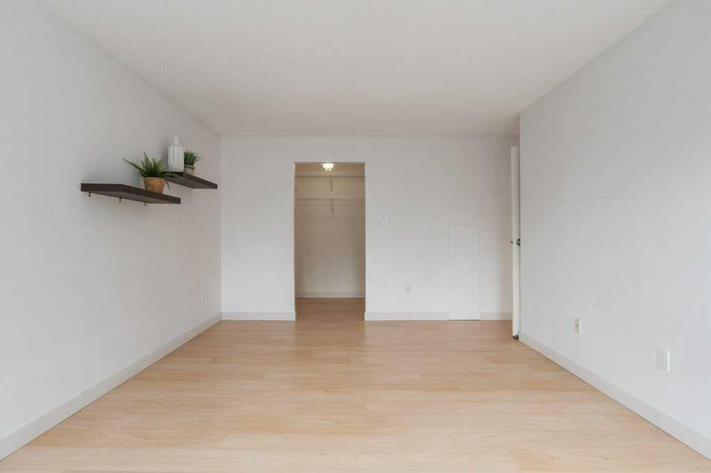 305, 550 Westwood Drive SW