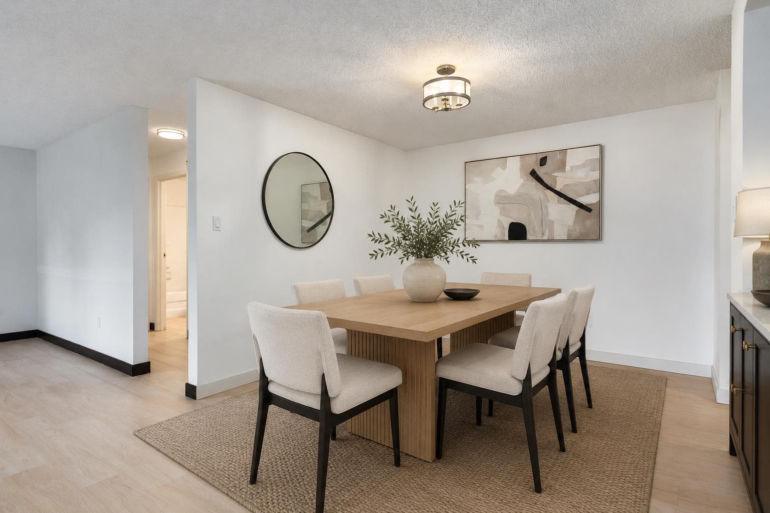 305, 550 Westwood Drive SW
