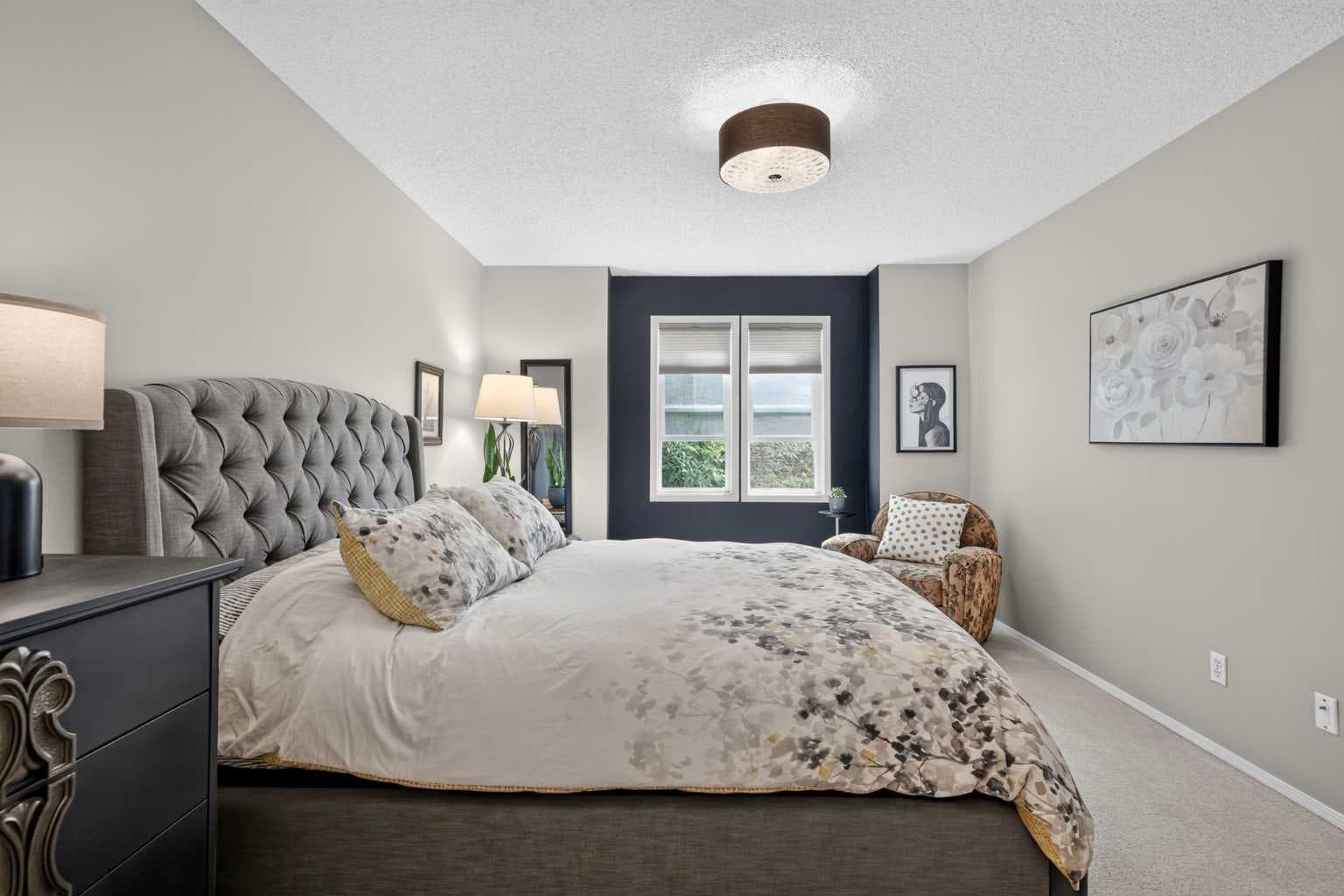 204, 39 Hidden Creek Place NW