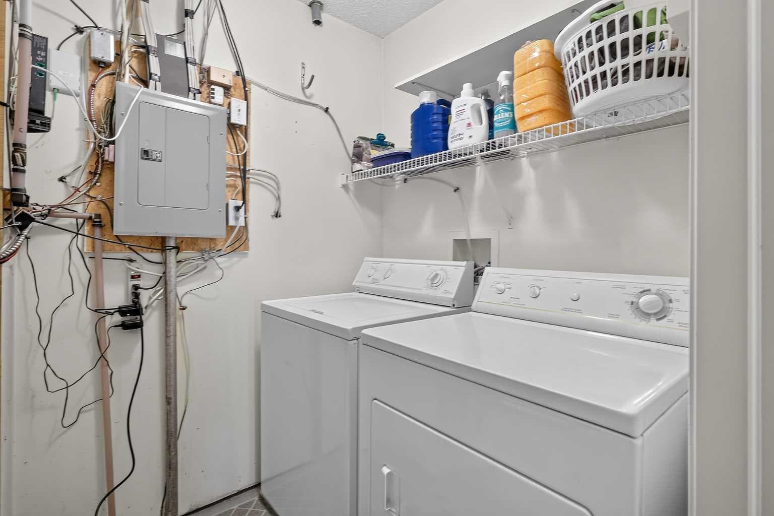 204, 39 Hidden Creek Place NW